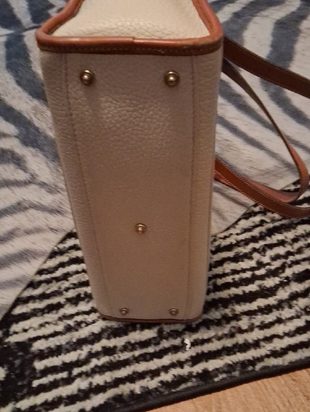 Exceptional Vintage AWL  Dooney & Bourke  Leather Satchel / Shoulder Bag ( GEM ) - Picture 3 of 15
